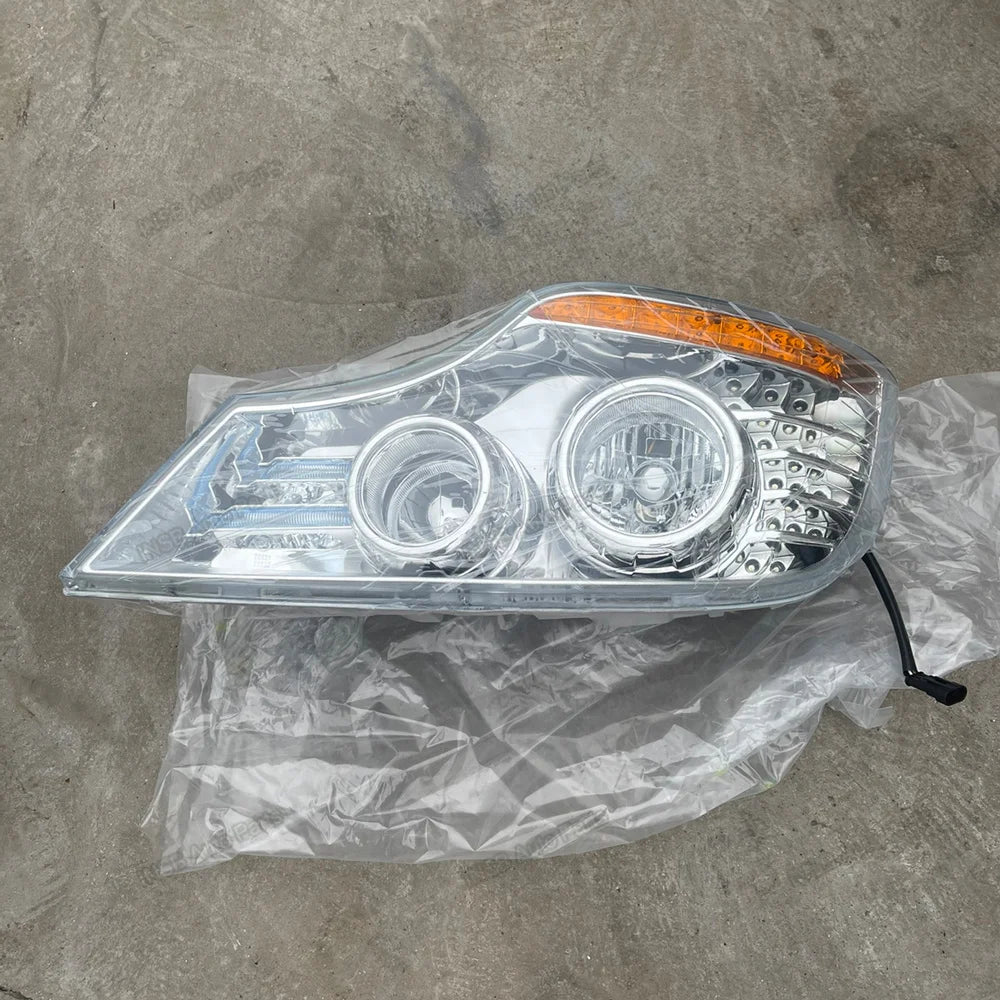 Bus Head Lamp Front Head Light Yvtong ZK6118 ZK6120 ZK6121 Bus Parts Coach Bus Parts INSB01-180