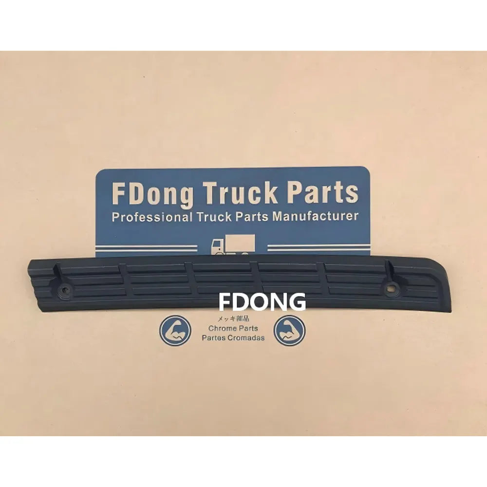 Bumper Protector LH for Nissan QUON and UD QUON Truck Spare Parts
