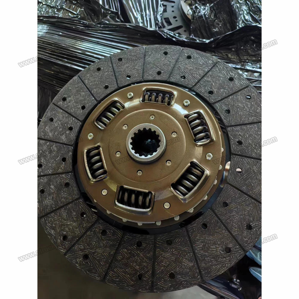 30100-90616 3010090616 Clutch Disc for Nissan UD Pd6 PE6 Truck Spare Parts