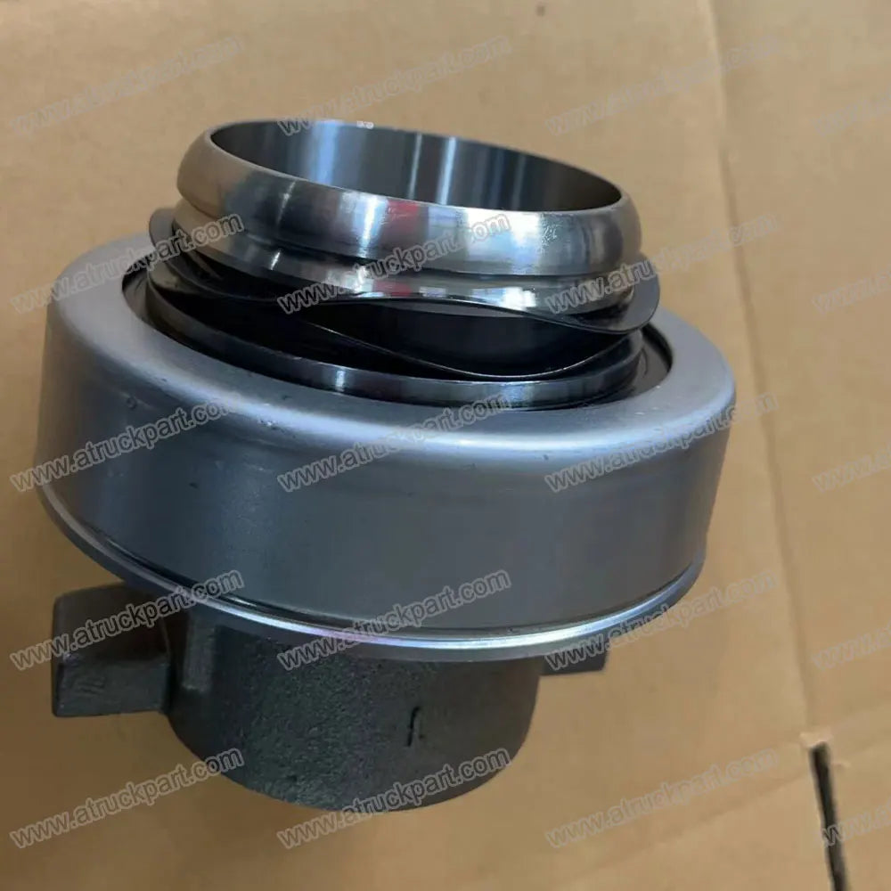 21702455 30402-9Z00A 304029Z00A 86CL6089F0E V0906 Clutch Bearing Hub for Nissan UD GH11 Quester Truck Spare Parts
