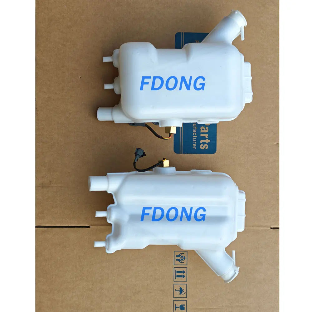 NISSAN for UD CW520 CK520 CK450 CD450 CW530 Truck Body Parts New Plastic Water Tank with Sensor