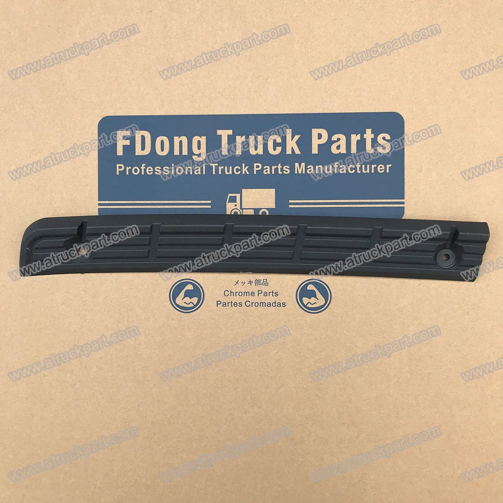 Bumper Protector RH for Nissan QUON and UD QUON Truck Spare Parts