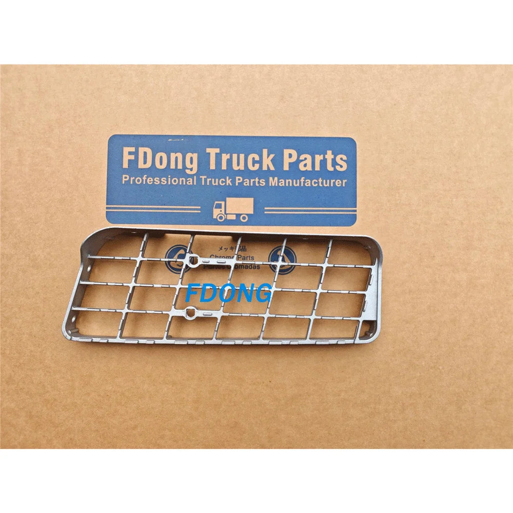 63831-00Z06 6383100Z06 Lower Pedal RH 37.5*14CM for NISSAN for UD CW520 CK520 CK450 CD450 CW530 Truck Spare Body Parts