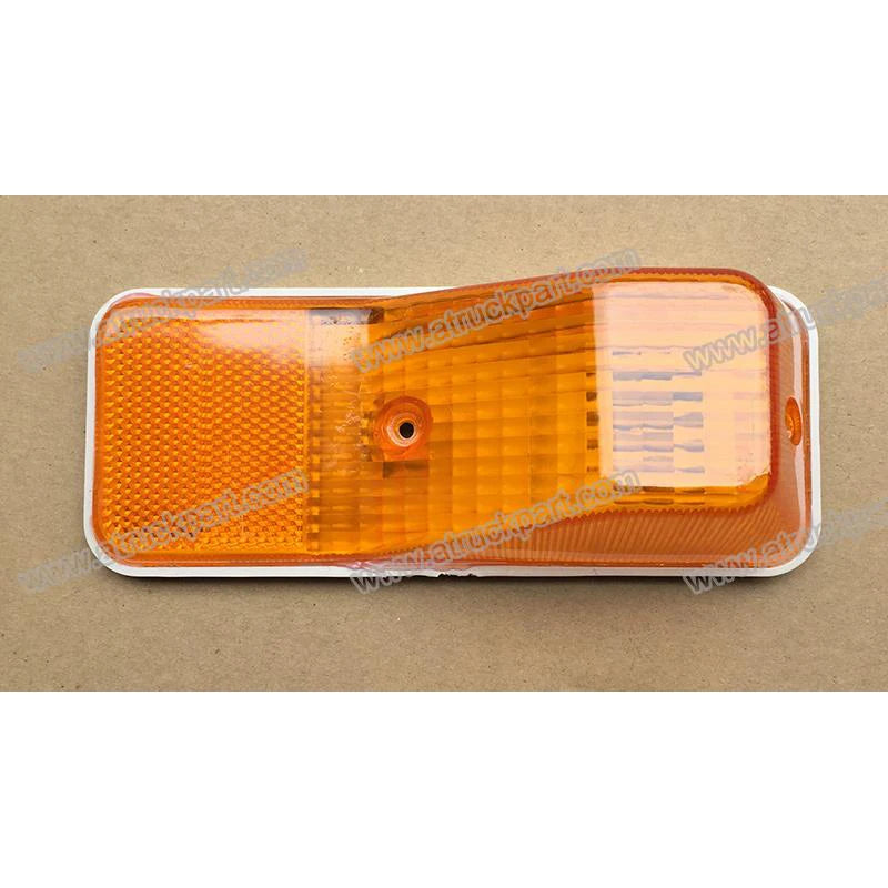 Side Lamp LH RH for NISSAN CWA451 for UD CDA451 CMA451 Truck Spare Body Parts