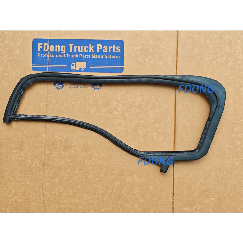 Window Rubber RH for NISSAN for UD CW520 CK520 CK450 CD450 CW530 Truck Spare Body Parts
