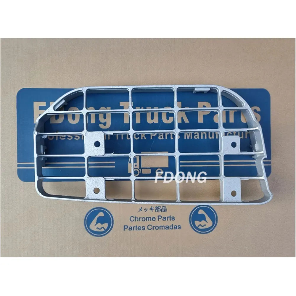 Alloy Step Lower RH for NISSAN for UD PKB CWM 454 Truck Spare Body Parts