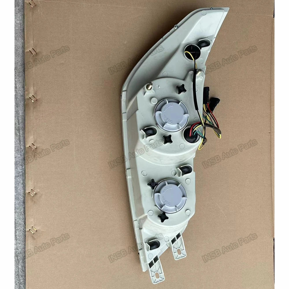 Head Lamp for Higer KLQ6148 KLQ6138 KLQ6129 KLQ6128 KLQ6123 KLQ6938 KLQ6798 Coach Bus Spare Parts INSB02-008