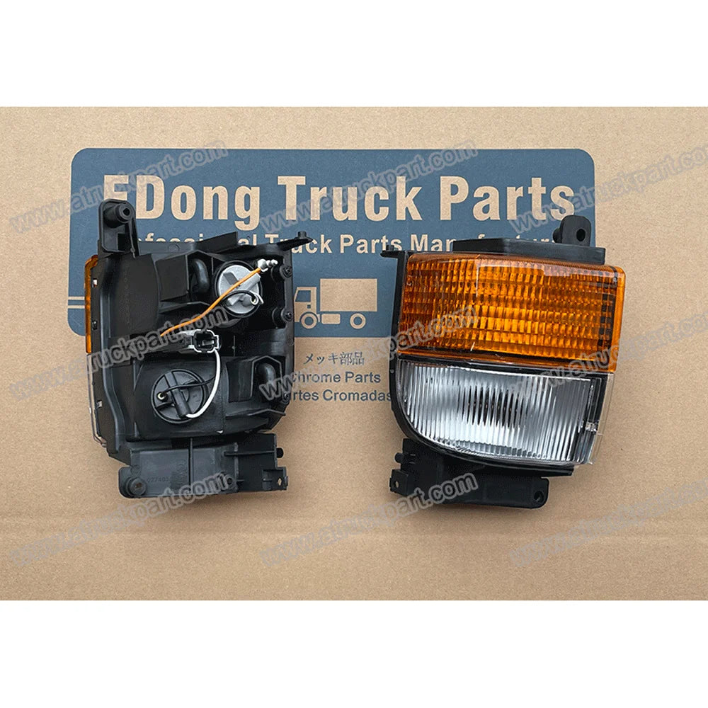 Corner Lamp RH Yellow for NISSAN CWA451 for UD CDA451 CMA451 Truck Spare Body Parts