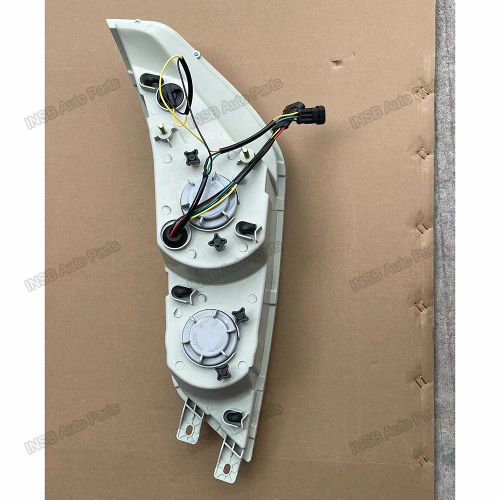 Head Lamp for Higer KLQ6148 KLQ6138 KLQ6129 KLQ6128 KLQ6123 KLQ6938 KLQ6798 Coach Bus Spare Parts INSB02-008