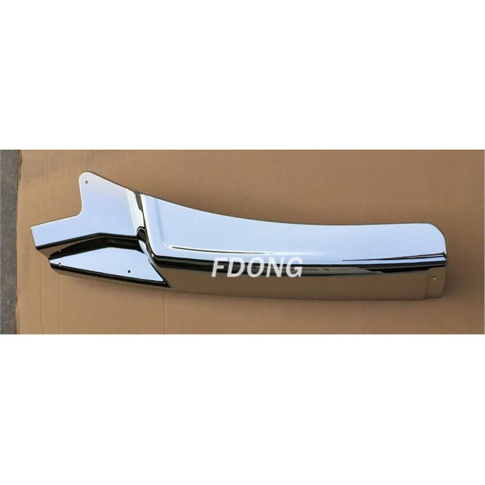 Chrome Fender Garnish RH for Nissan QUON for UD QUON