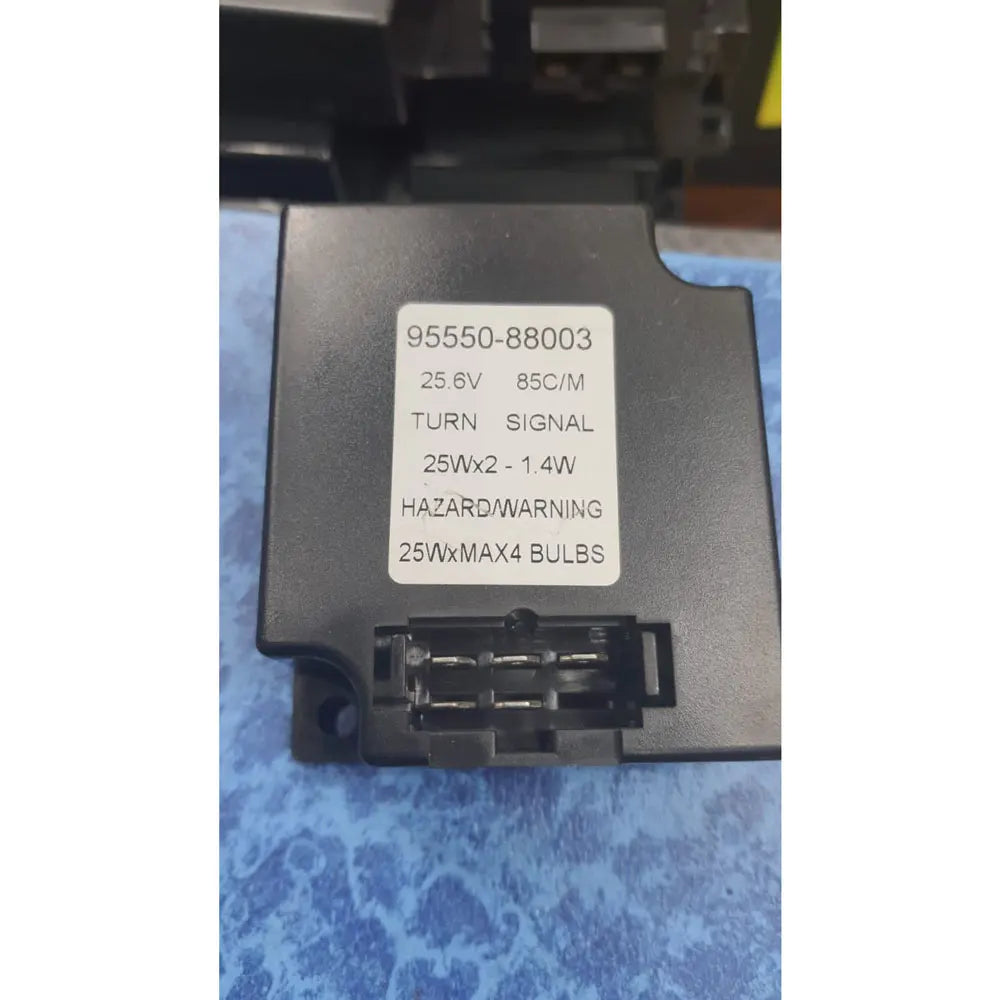 95550-88003 9555088003 Flasher for Japanese Trucks Essential Spare Part