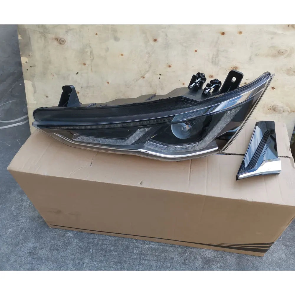 4121-00510 4121-00509 Head Lamp for ZK Nova Master Bus Coach T12 T13 ZK6907 ZK6128 ZK6138 ZK6117 Bus Spare Parts INSB01-175
