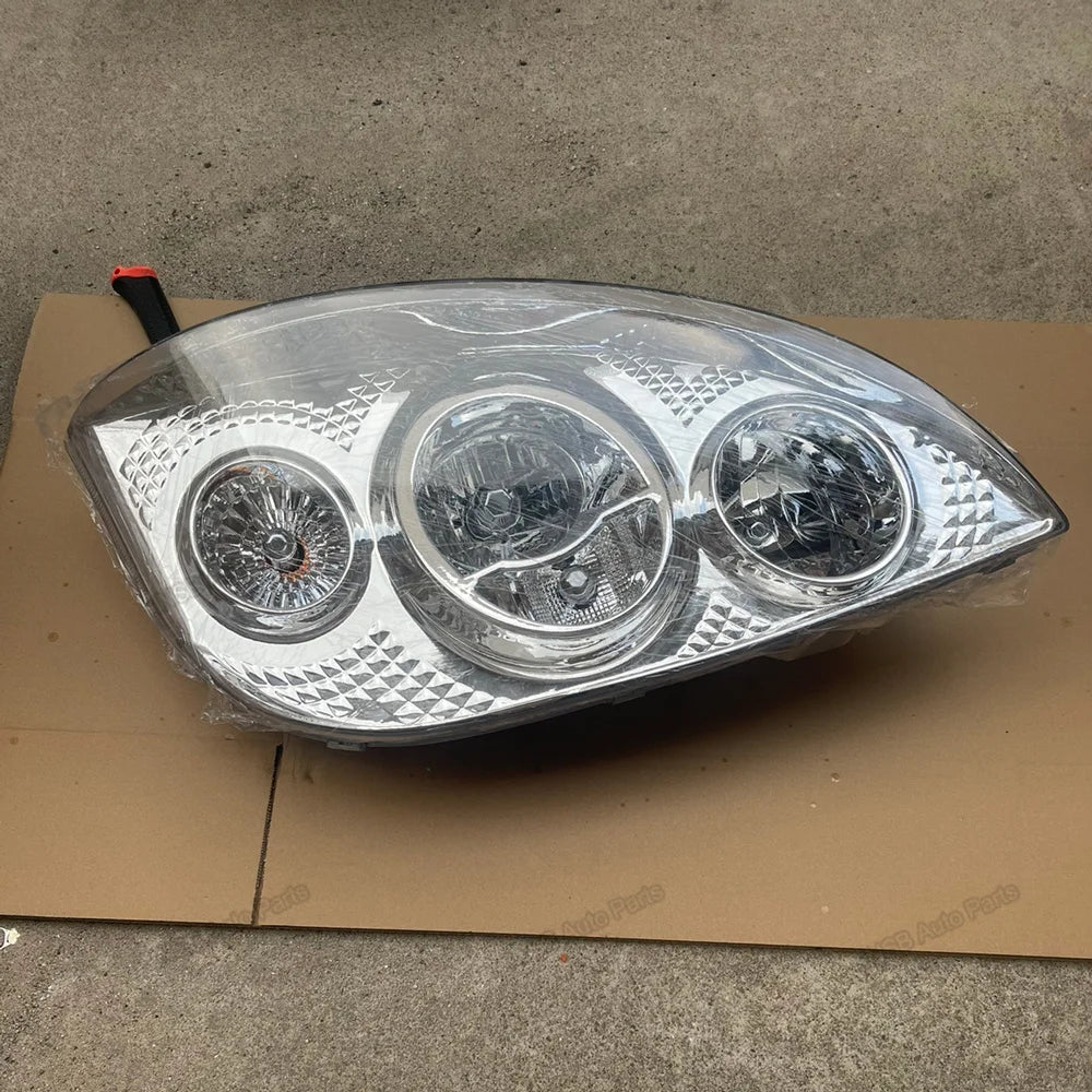 ZK6118 ZK6120 ZK6121 Bus Head Lamp Front Head Light Yvtong Bus Parts Coach Bus Parts INSB01-024
