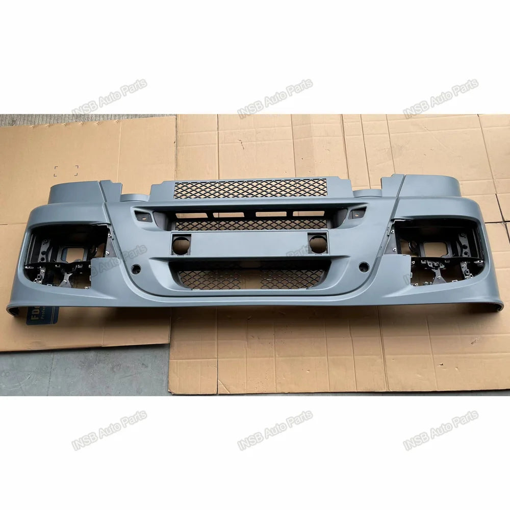 BUMPER Truck Parts for Iveco Truck Part European Truck Parts 5802055590 5801984633 5802067261