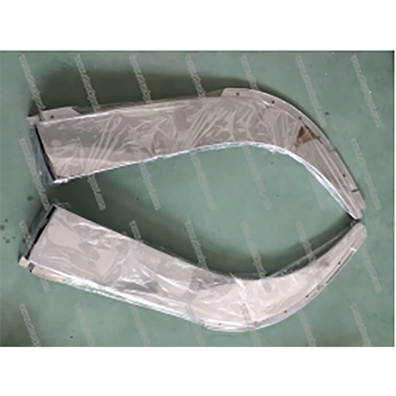 Chrome Fender Lower RH for Nissan QUON for UD QUON Truck Spare Body Parts