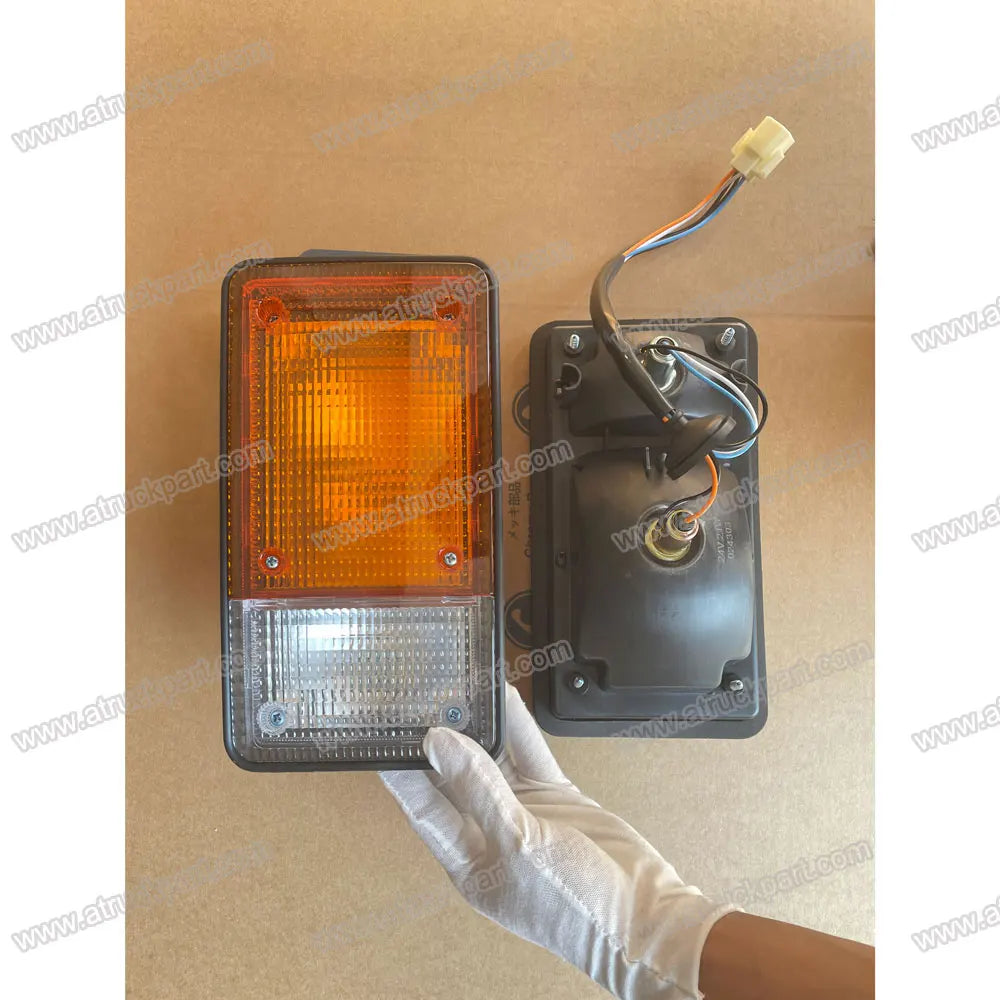 Corner Lamp LH for NISSAN for UD CW430 CP87 CP80 Truck Spare Body Parts