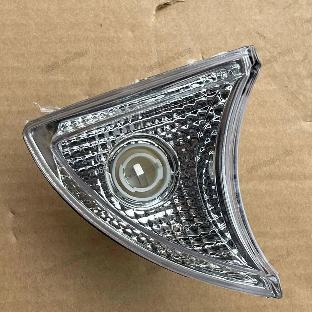 5801572018 5801755107 5801572024 5801755108 Turn signal Lamp for IVECO Stralis S-WAY X-WAY T-WAY Truck Part
