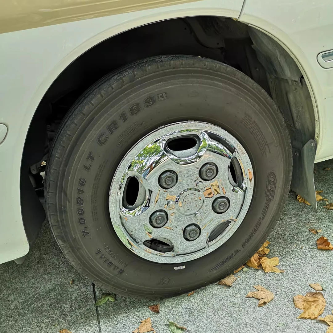 17.5 Inch 5 Holes Stainless Wheel Cover Set for 2018 Toyo Ta Coaster Bus Spare Parts Front and Wheel Cover Set