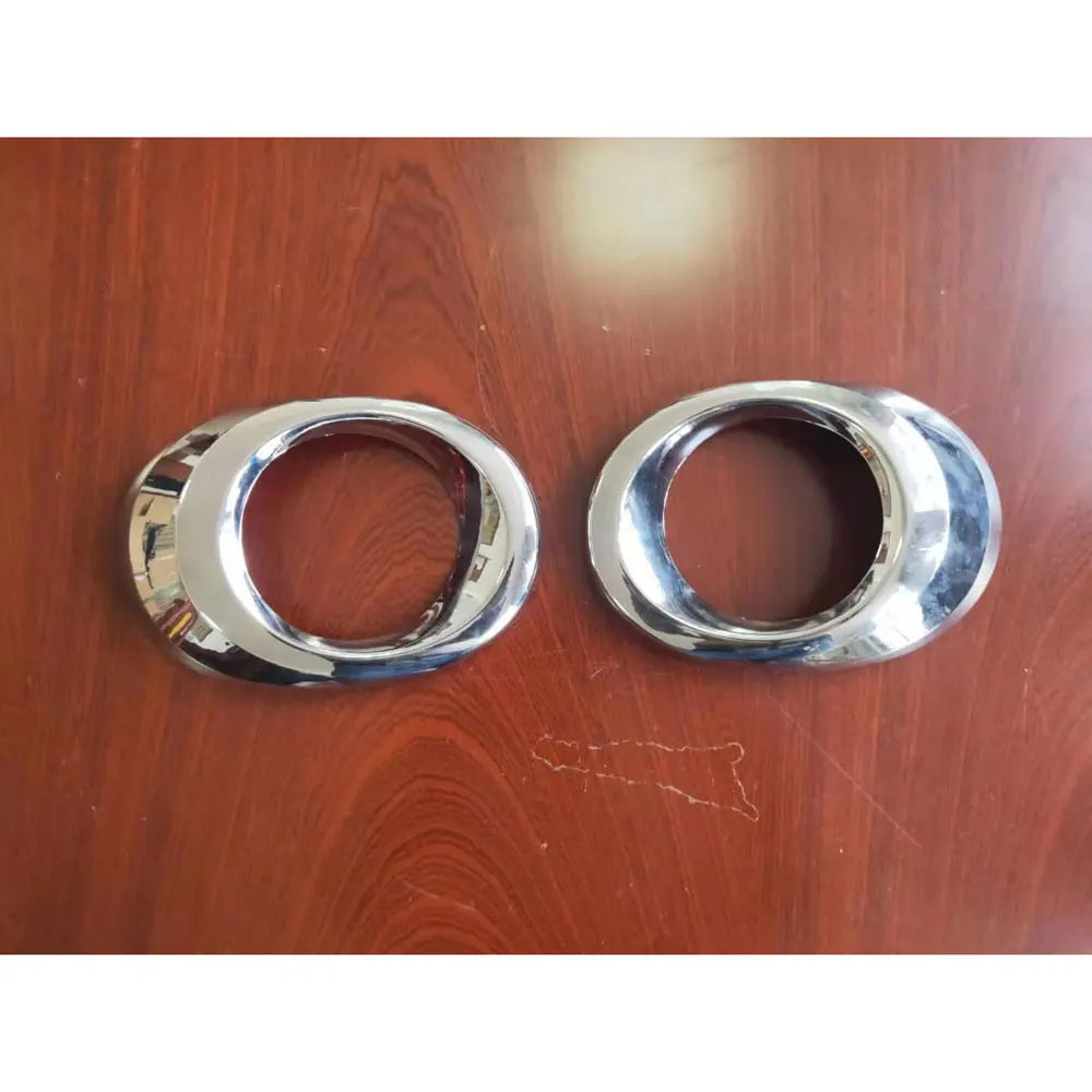 Chrome Fog Lamp Garnish RH for NISSAN QUESTER for UD QUESTER Truck Spare Parts
