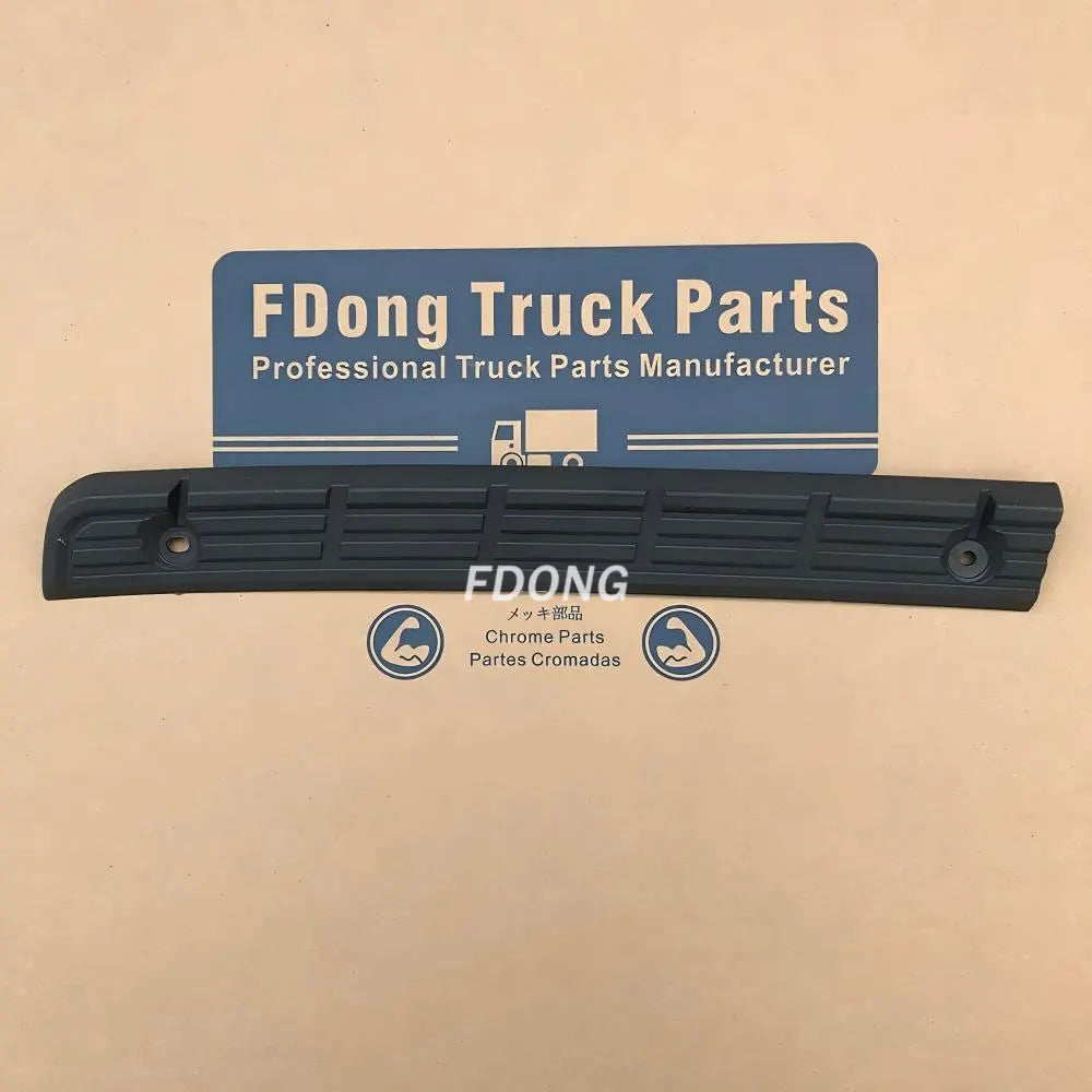 Bumper Protector RH for Nissan QUON and UD QUON Truck Spare Parts