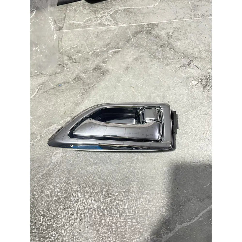 Electroplating Inner Handle Assembly Right for ISUZU DECA360 GXZ360 FVZ300 FXZ360 FVZ360 Truck Spare Parts