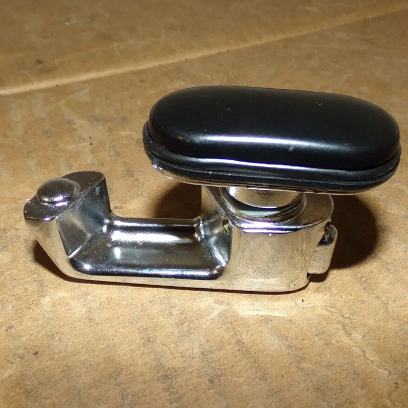 Window Lock Handle LH for Isuzu GIGA EXR Long — Ref. 1-76148026-0 / 1761480260