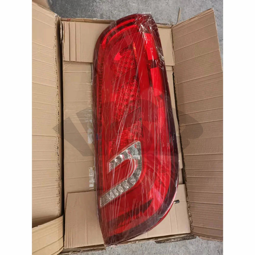 Rear Lamp for Higer KLQ6946 KLQ6127A KLQ6136 KLQ6126 Coach Bus Spare Parts INSB02-034