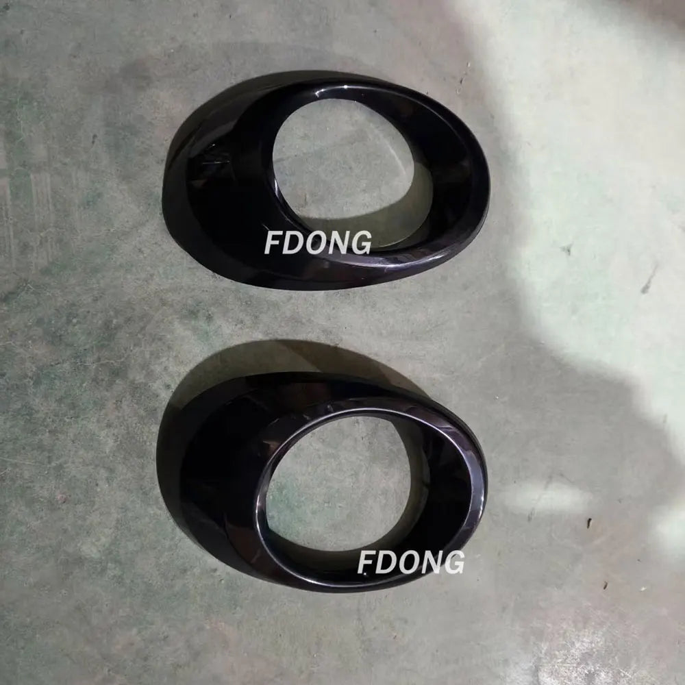 FOG LAMP CASE RH for NISSAN for UD  NEW QUON  Truck Spare Body Parts