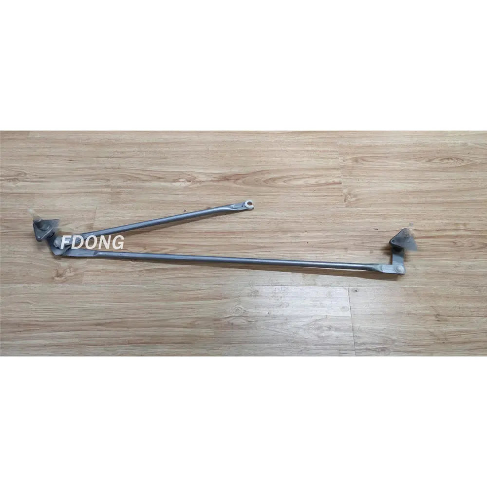 28840-00Z12 2884000Z12 Wiper Link RHD 47*78CM for NISSAN for UD CW520 CK520 CK450 CD450 CW530 Truck Spare Body Parts