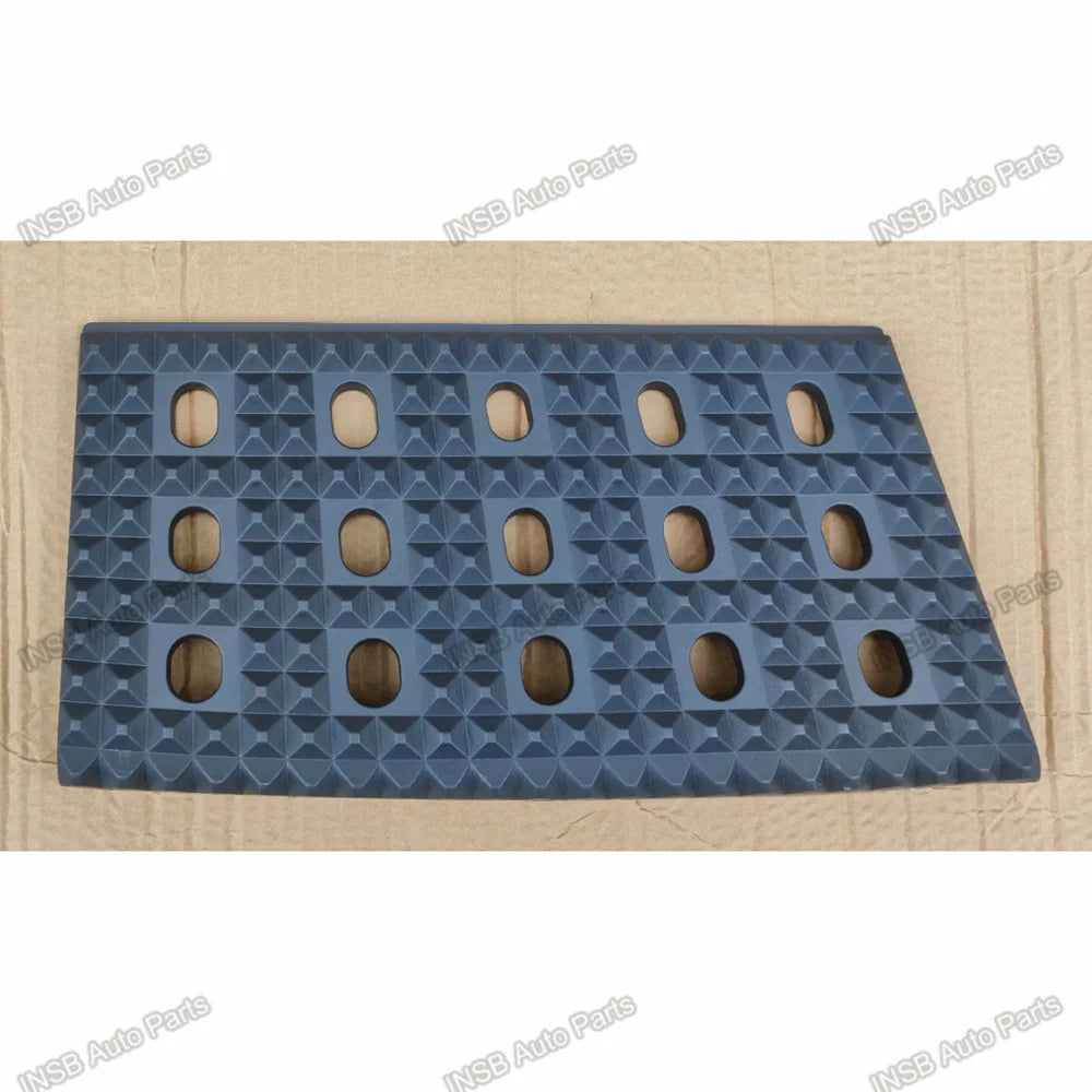 Foot Step Plate Truck Parts for Iveco Truck Part European Truck Parts 504242109 504242346 504242108 504242345