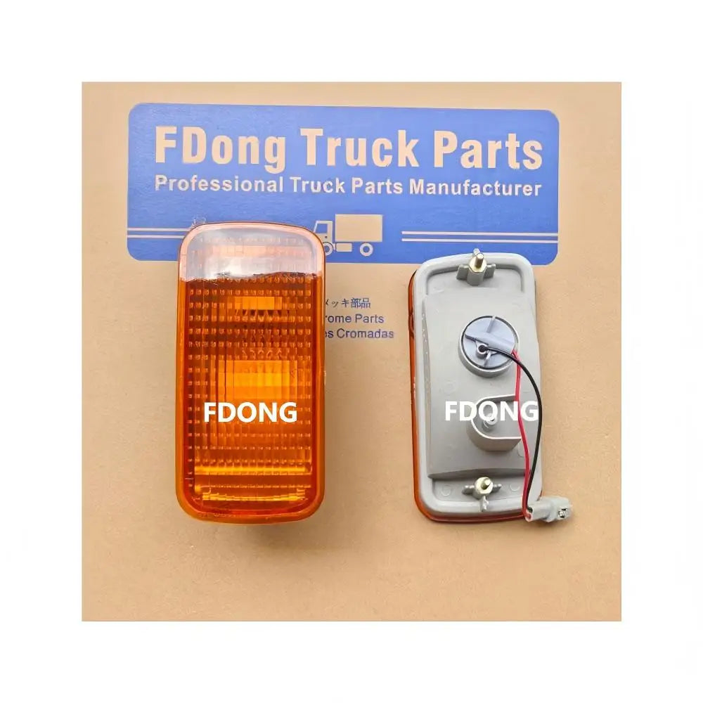 26180-30Z04 2618030Z04 Fog Lamp Yellow RH for NISSAN UD PKB CWM 454 Truck Spare Body Parts