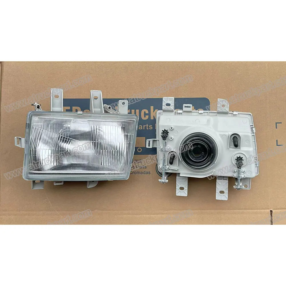 Faro De Cristal Izquierdo Con Bombilla for Korea HD45 HD35-65 Truck Spare Parts