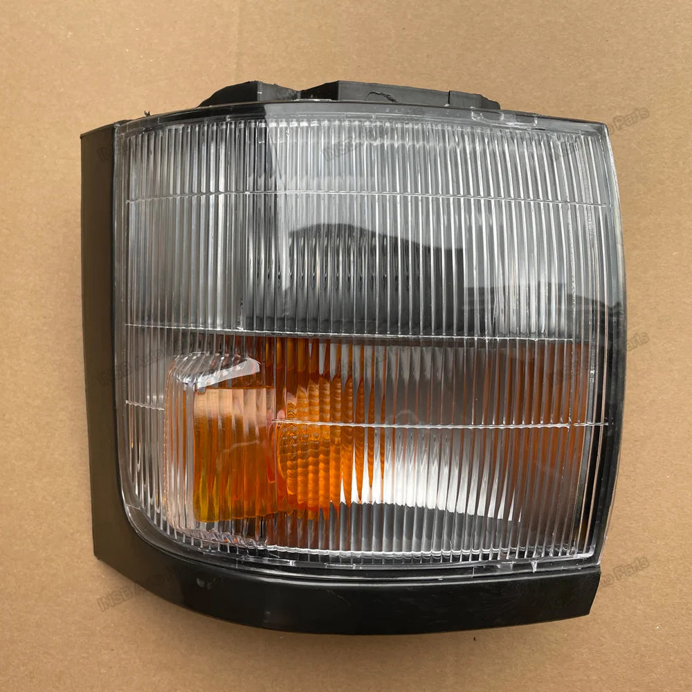 Coaster Bus White Corner Lamp for Coaster Van Spare Parts INSB10-034W