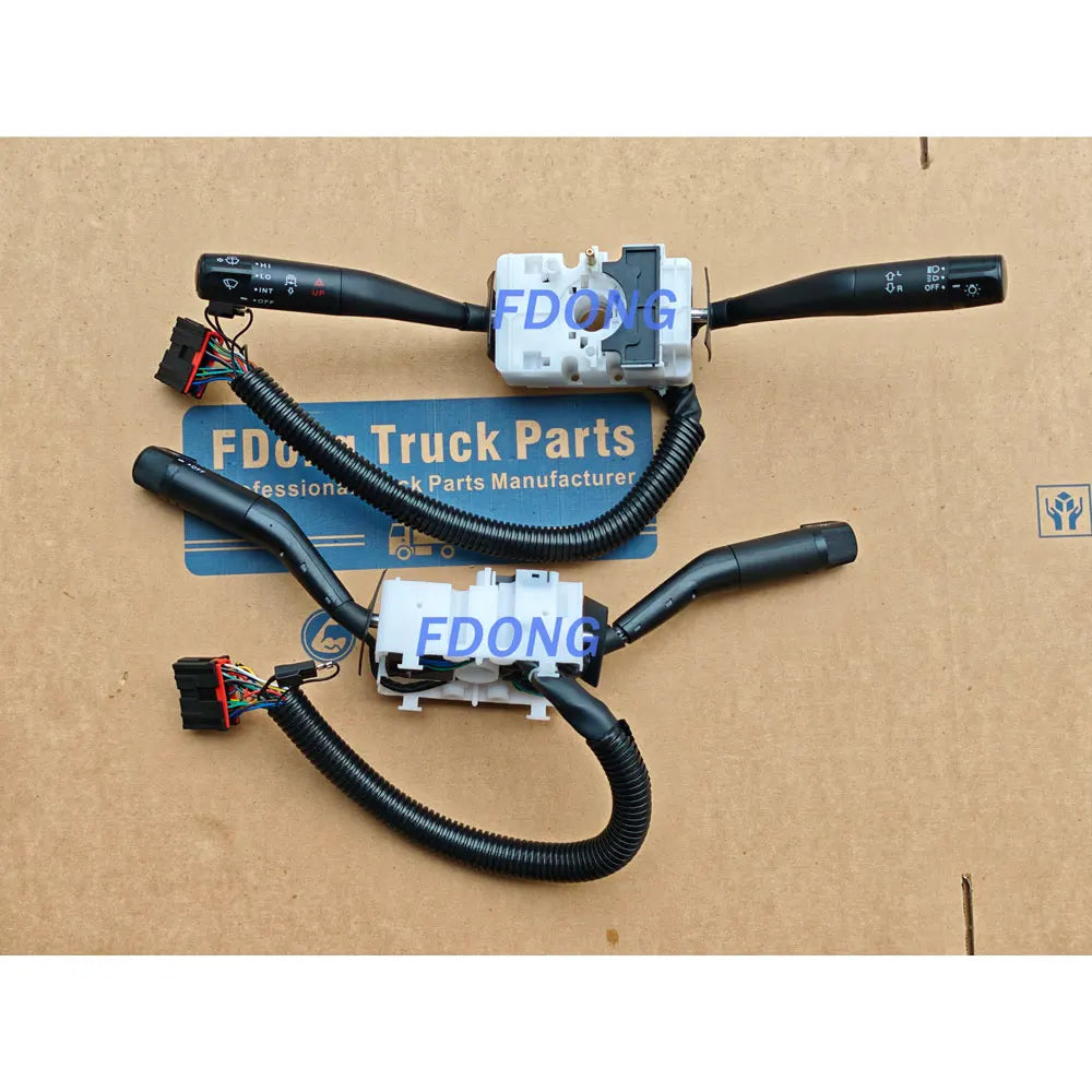 25560-00Z15 2556000Z15 NISSAN/UD PKB/CWM 454 Truck Spare Body Parts New RHD Switch Plastic Material